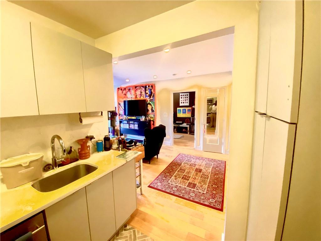 490 Van Buren Street 3A, Brooklyn, New York, 11221 image 11