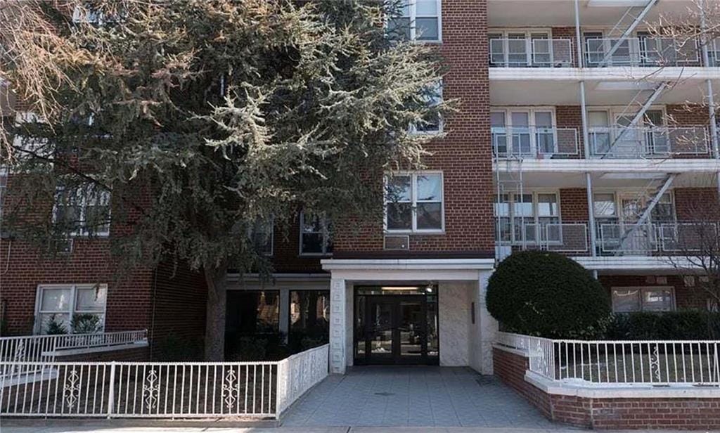 2035 East 7th Street 4D Image 1