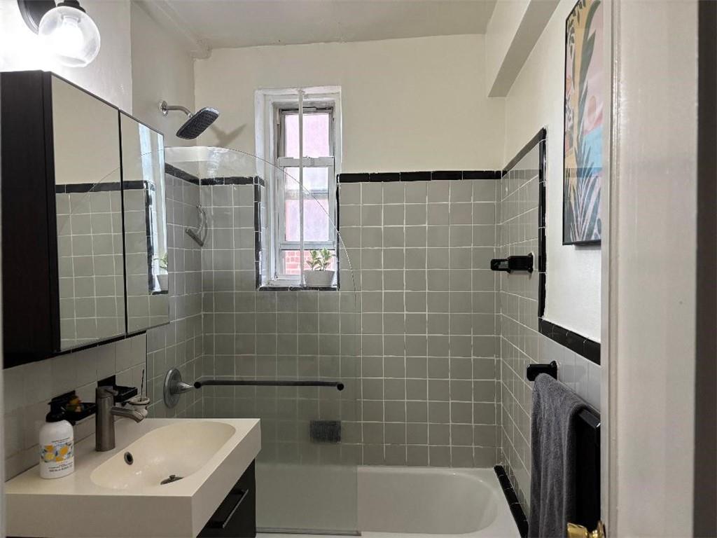 39-20 52nd Street 5E, Sunnyside, New York, 11377 image 10