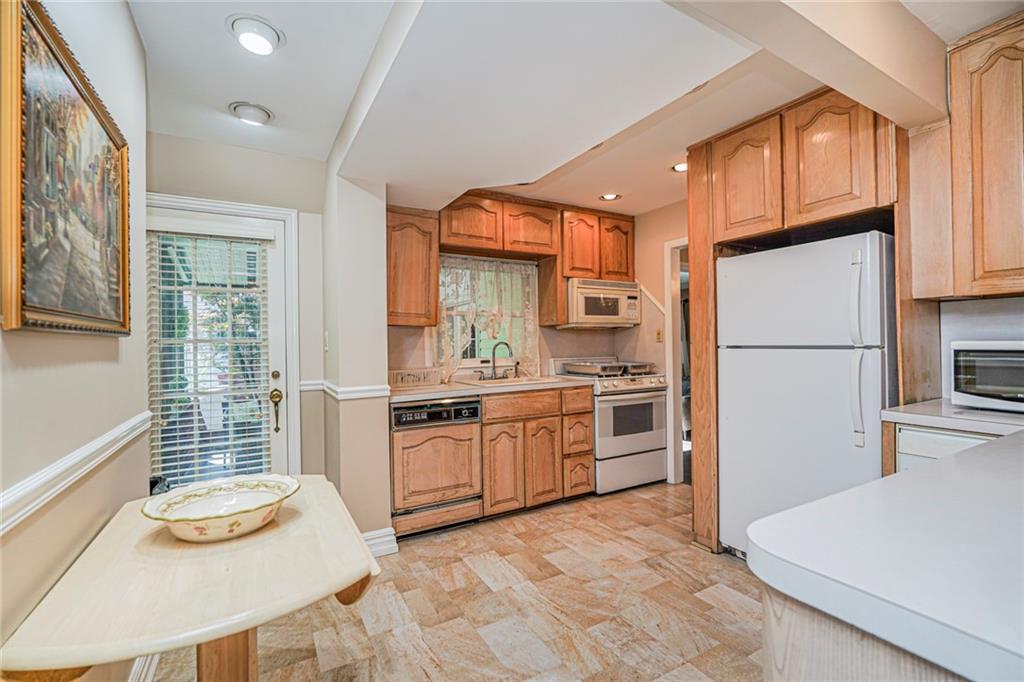 124 Barbara Street, Staten  Island, New York, 10306 image 7