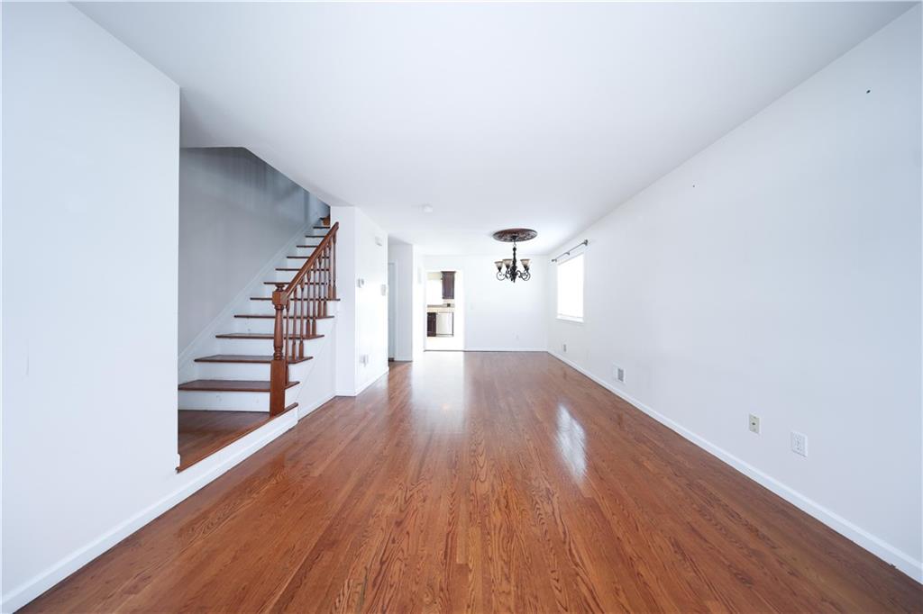 490 Collfield Avenue, Staten  Island, New York, 10314 image 6