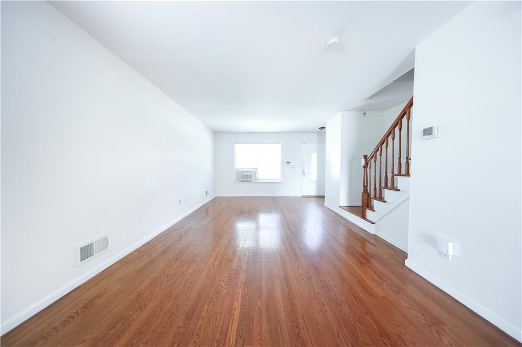 490 Collfield Avenue, Staten  Island, New York, 10314 image 7