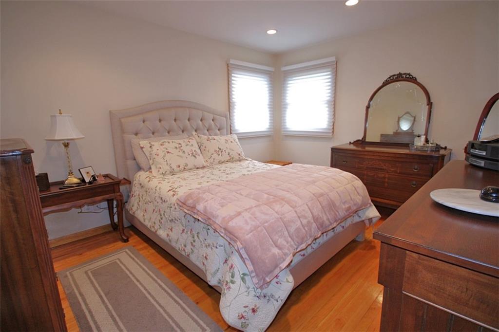 175 Amber Street, Staten  Island, New York, 10306 image 18