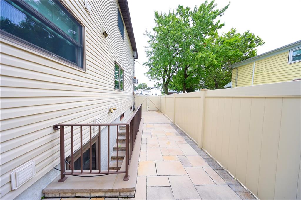 54 South Railroad Avenue, Staten  Island, New York, 10305 image 24