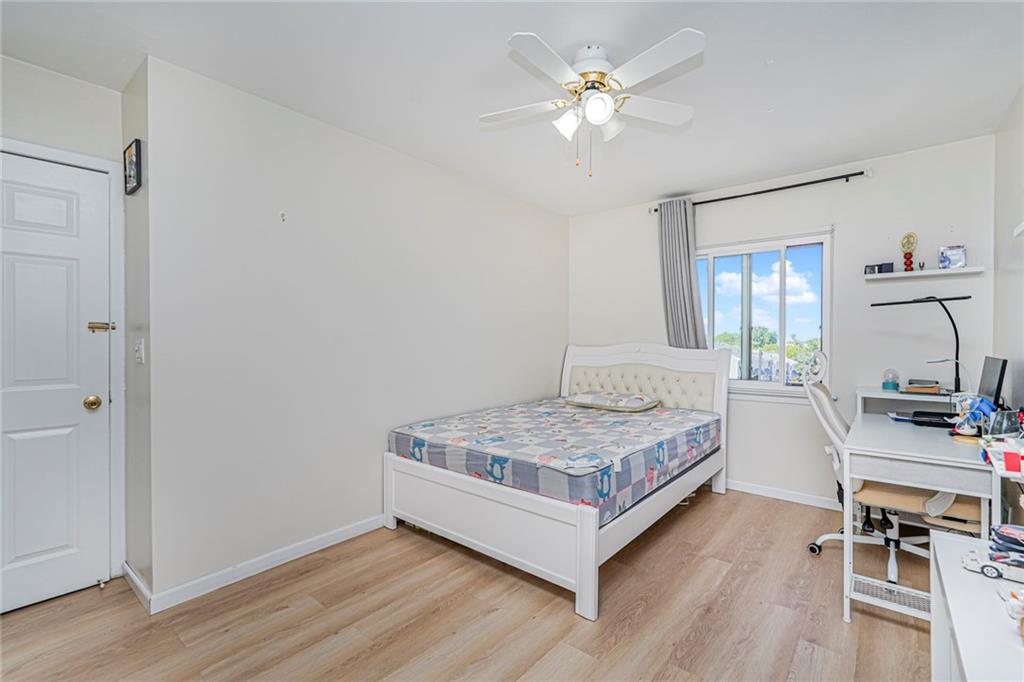 70 Redwood Loop, Staten  Island, New York, 10309 image 22