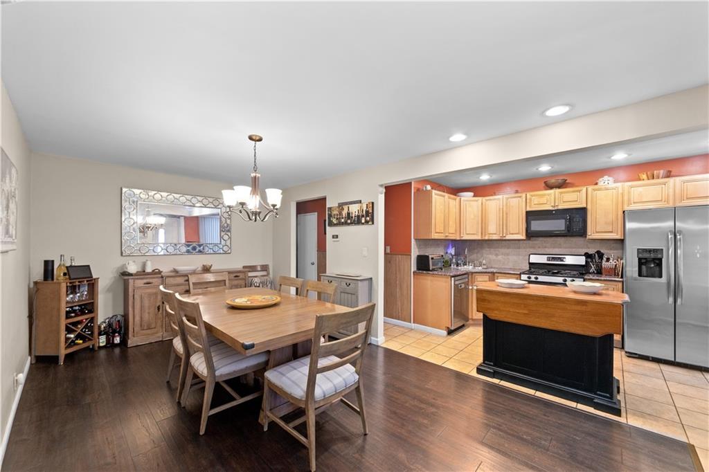 1558 East 58th Street Image 1