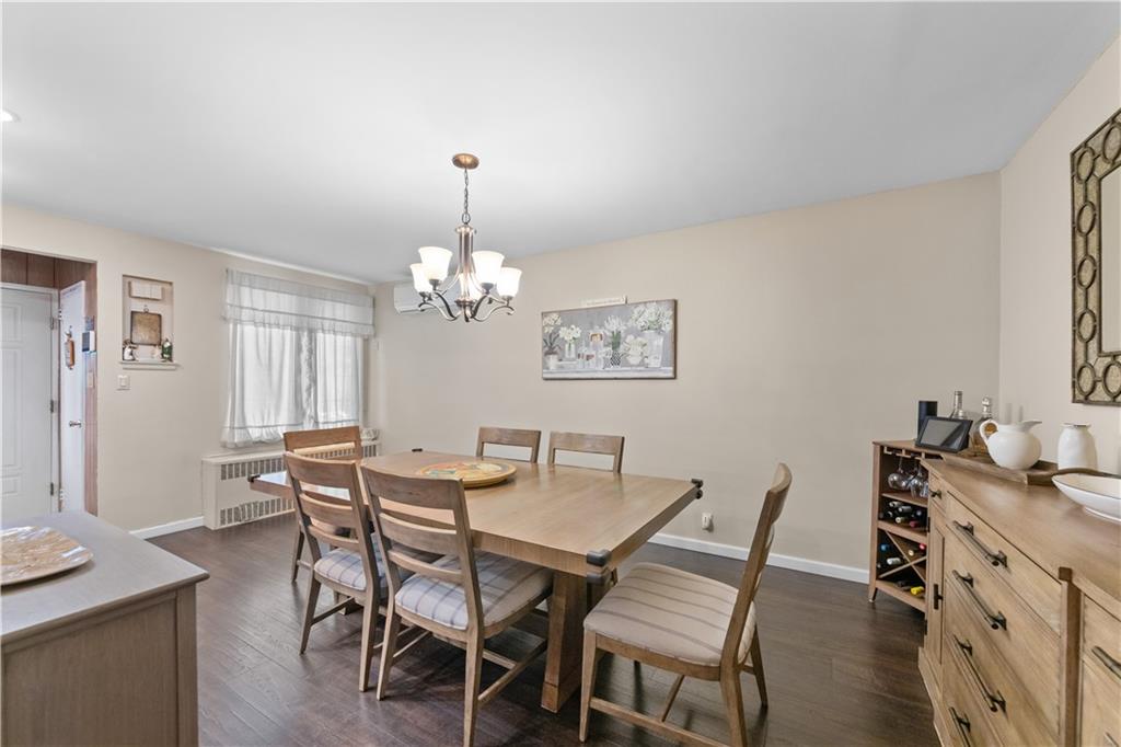 1558 East 58th Street Image 3