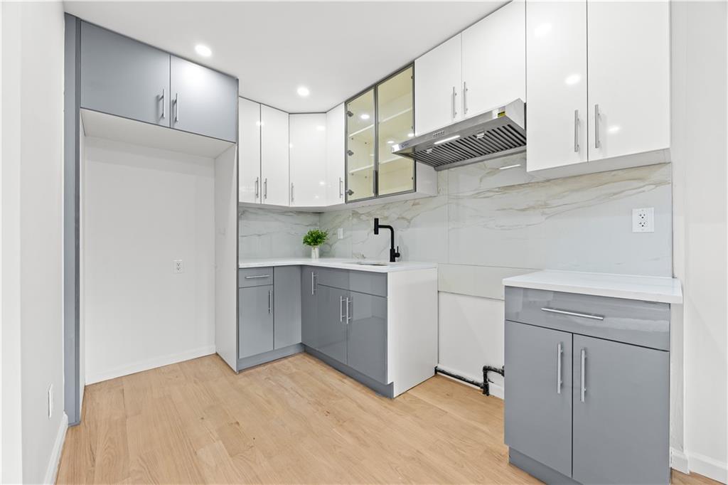 2469 East 28th Street, Brooklyn, New York, 11235 image 12