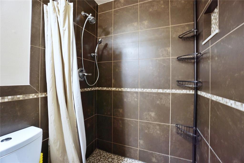 16 Bay Terrace 2F, Staten  Island, New York, 10305 image 21