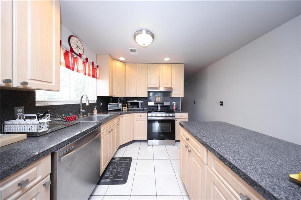 357 Cromwell Avenue, Staten  Island, New York, 10305 image 10