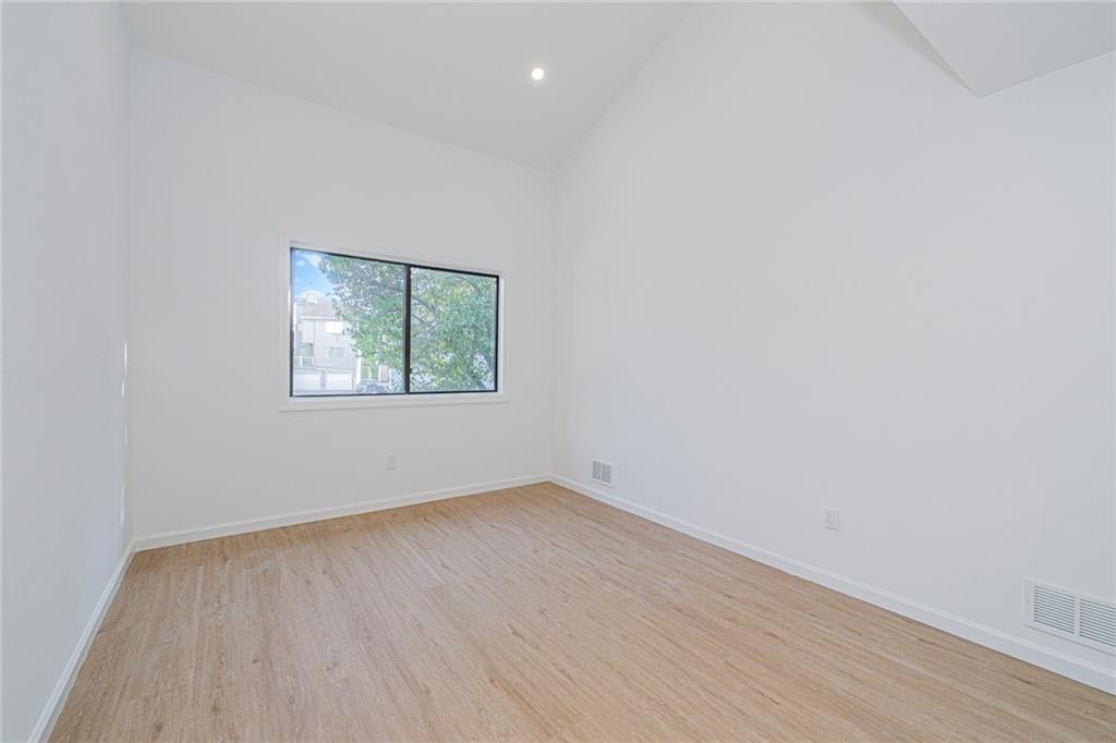 94 Wolkoff Lane A, Staten  Island, New York, 10303 image 16