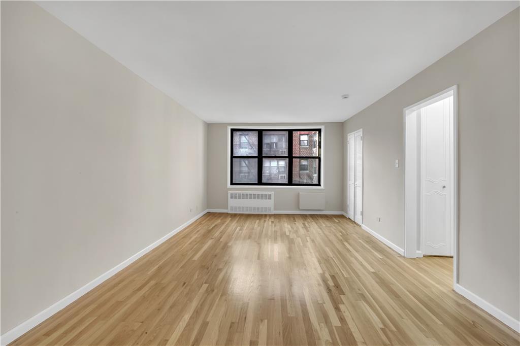 1200 East 53rd Street 5M Image 5