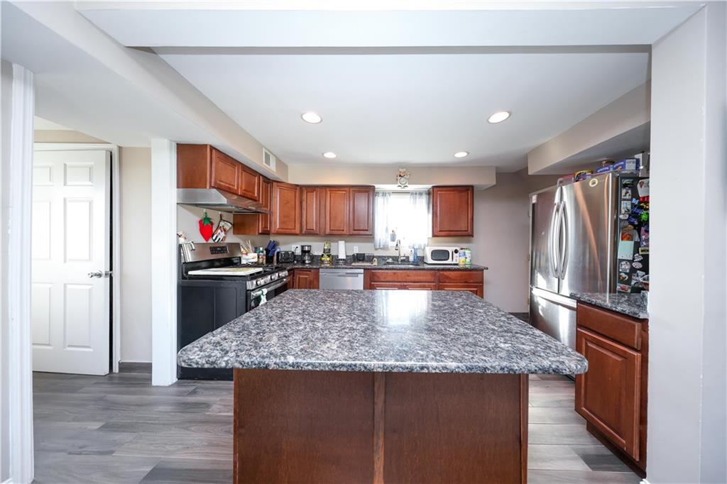 58 Center Place, Staten  Island, New York, 10306 image 9