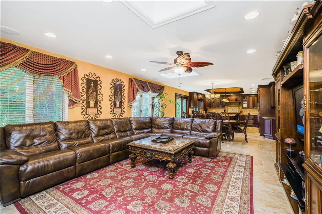 422 Harold Avenue, Staten  Island, New York, 10312 image 16