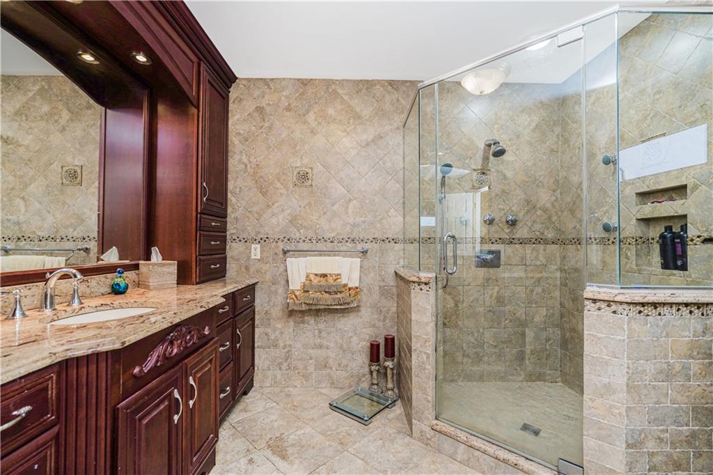 422 Harold Avenue, Staten  Island, New York, 10312 image 29
