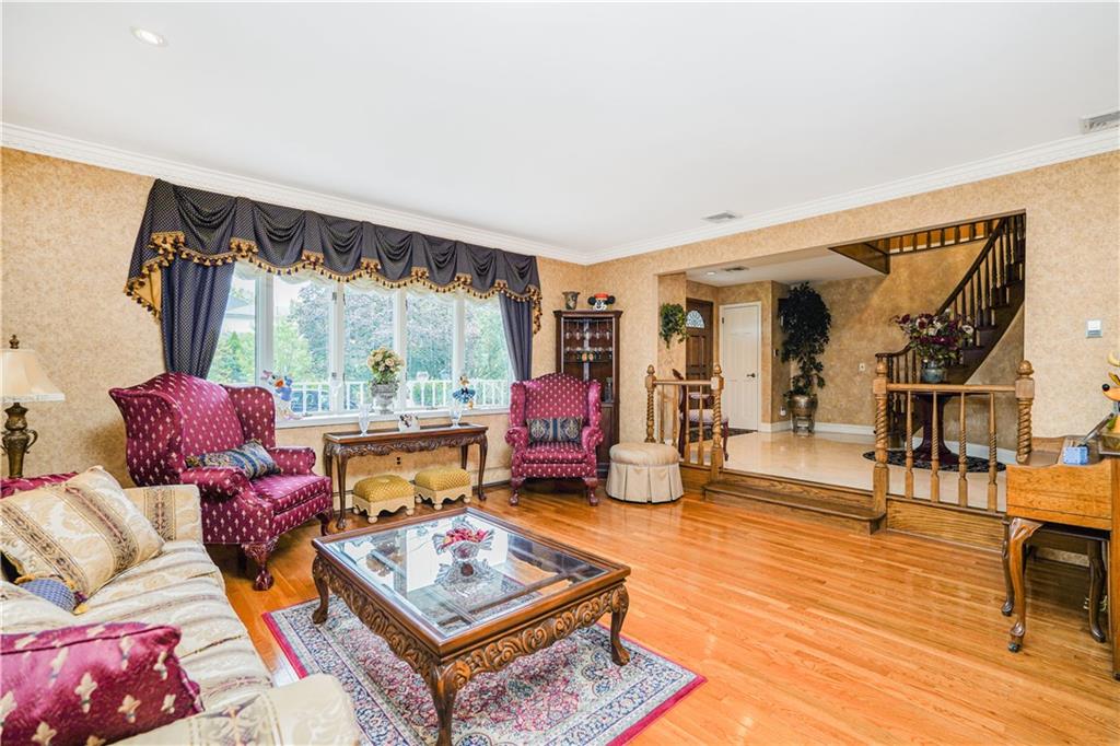 422 Harold Avenue, Staten  Island, New York, 10312 image 6