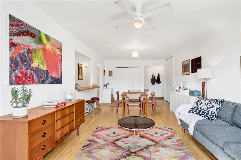 400 East 17th Street 709 Image 4