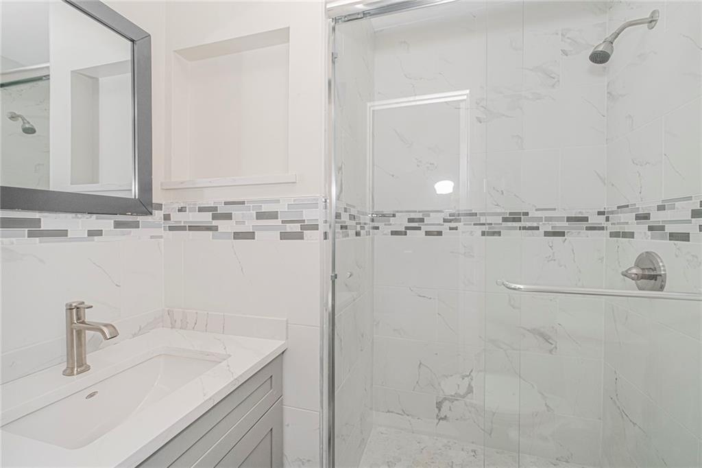 15 Lorraine Loop, Staten  Island, New York, 10309 image 19