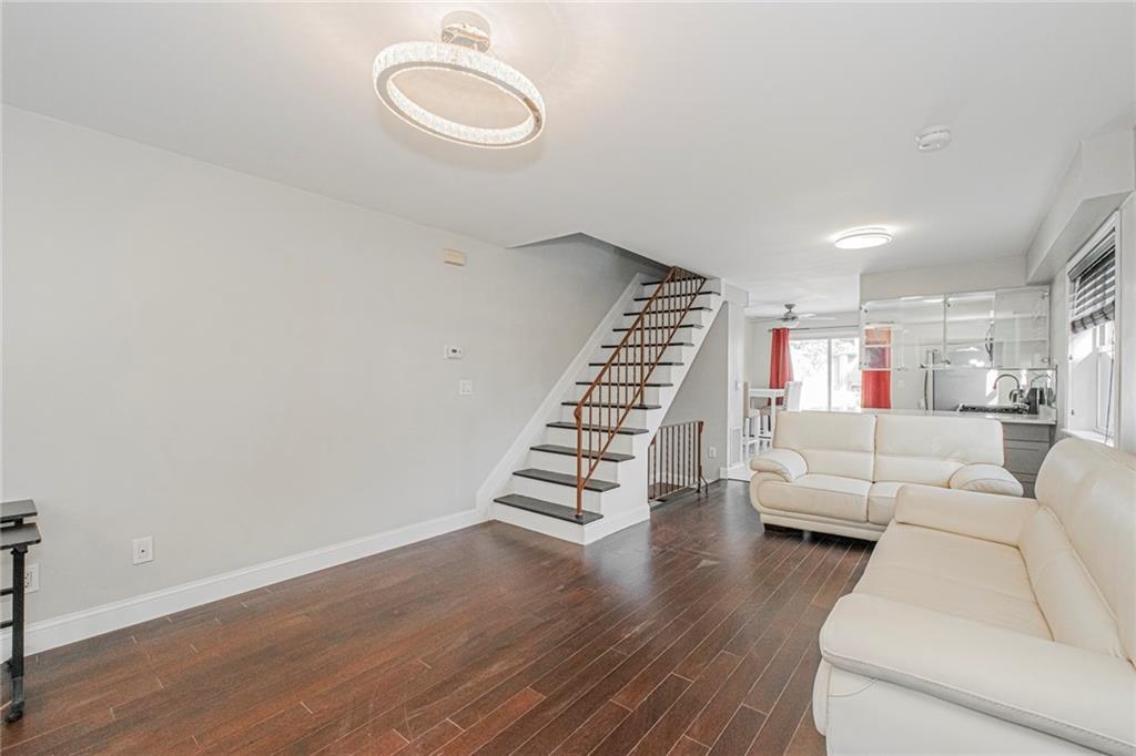 15 Lorraine Loop, Staten  Island, New York, 10309 image 6