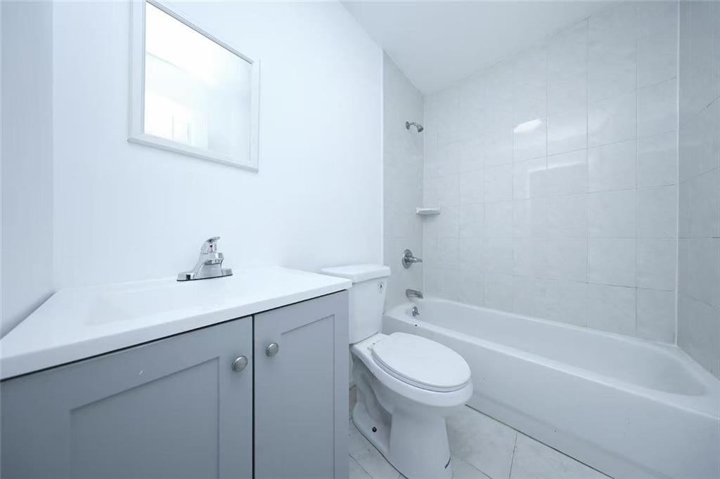 26 Station Avenue, Staten  Island, New York, 10309 image 25