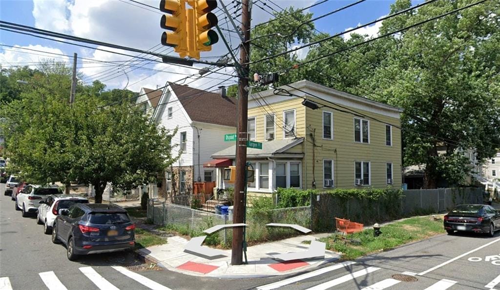 27 Osgood Avenue Image 2