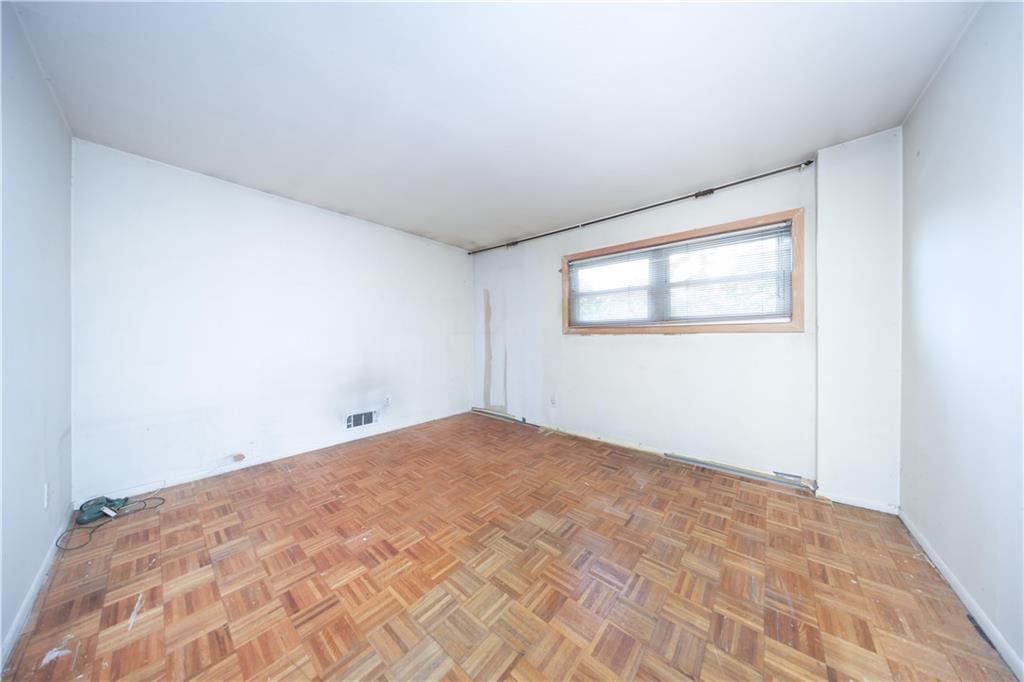 533 Tennyson Drive, Staten  Island, New York, 10312 image 14