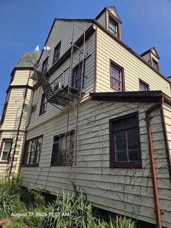 137 Bay 11th Street Image 4