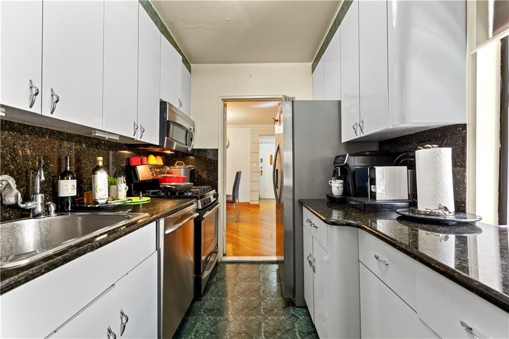 200 Corbin Place 4V, Brooklyn, New York, 11235 image 18