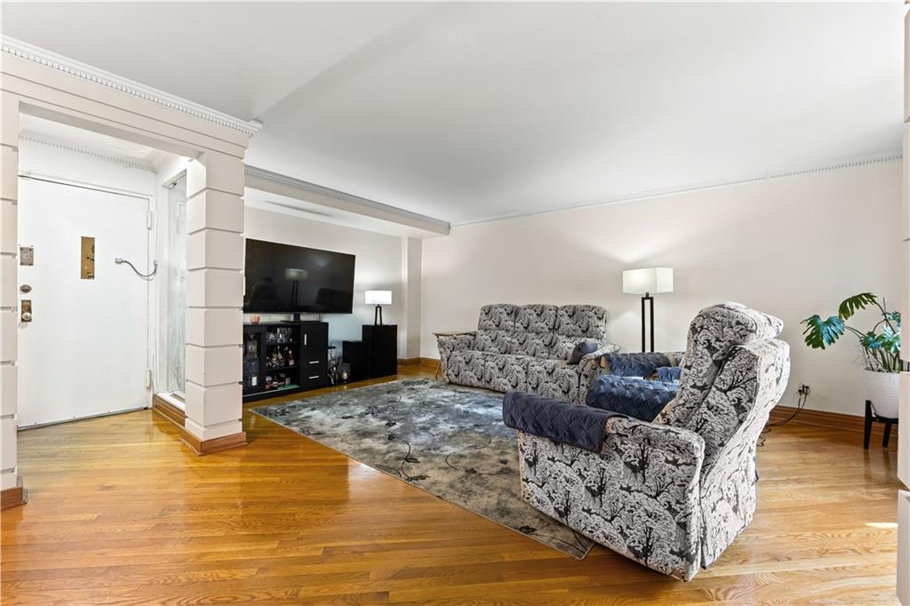 200 Corbin Place 4V, Brooklyn, New York, 11235 image 7