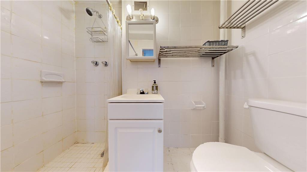 98-34 63rd Drive 6GG, Queens, New York, 11374 image 6