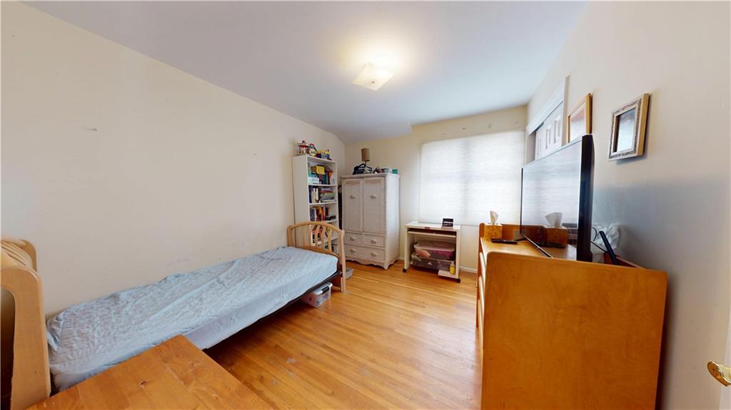 64 Greenway Drive, Staten  Island, New York, 10301 image 10