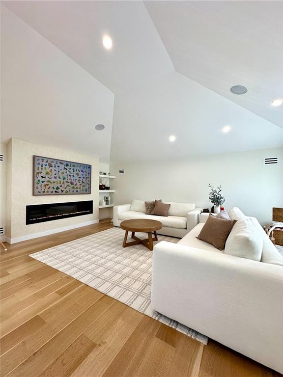 33 Gower Street, Staten  Island, New York, 10314 image 18