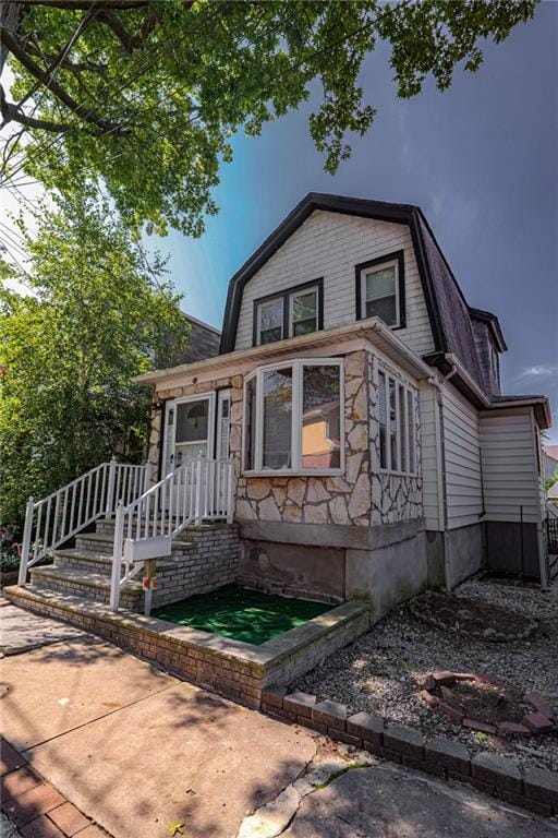 84 Sheridan Avenue Image 1