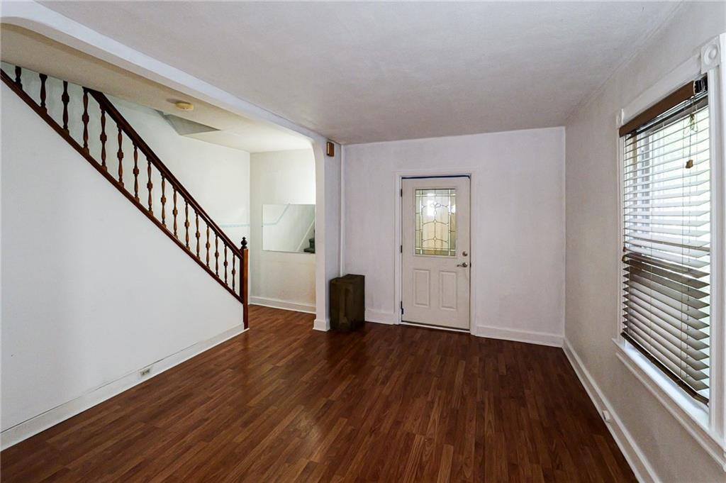 84 Sheridan Avenue Image 4