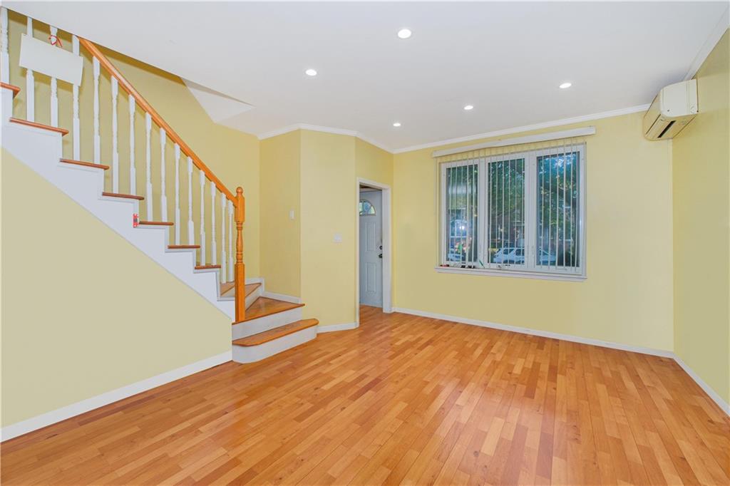 248 Bay 13th Street Image 4