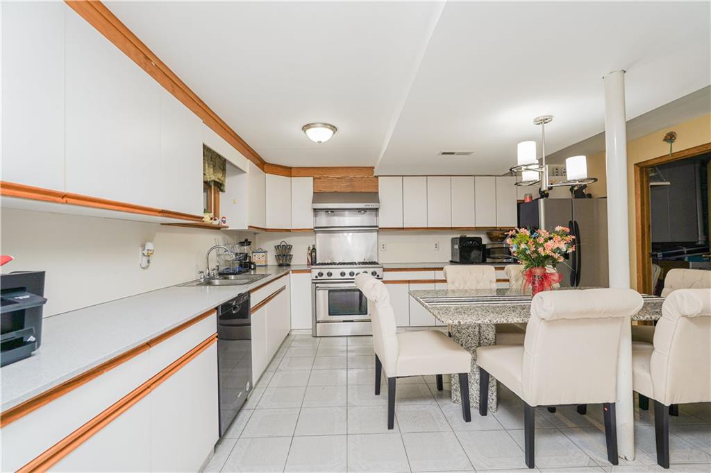 32 Hunton Street, Staten  Island, New York, 10304 image 22