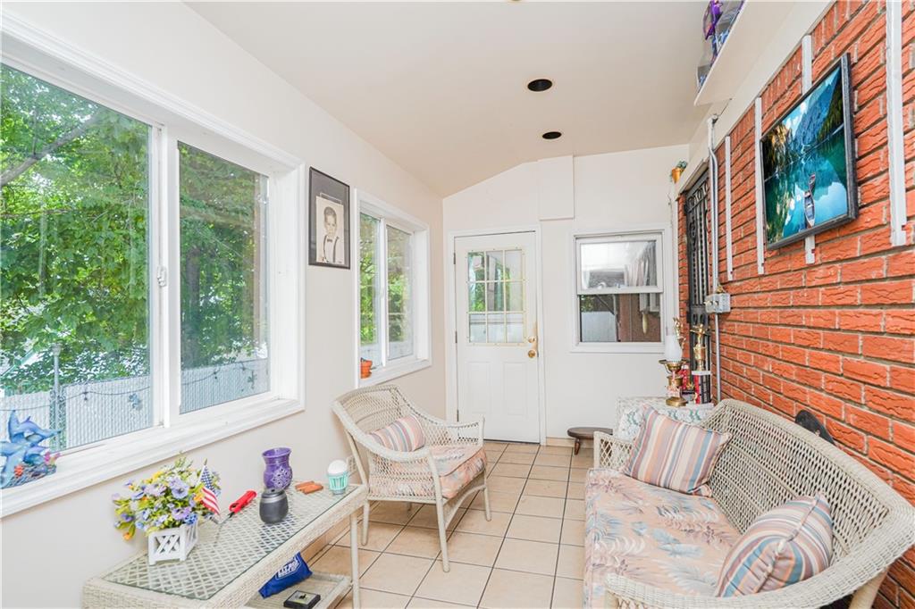 32 Hunton Street, Staten  Island, New York, 10304 image 25