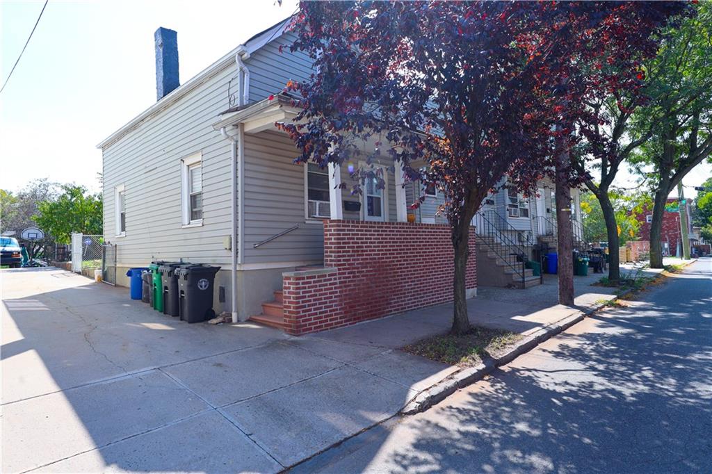 208 Saint Marys Avenue, Staten  Island, New York, 10305 image 29