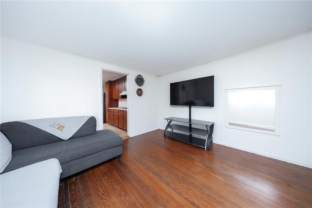 208 Saint Marys Avenue, Staten  Island, New York, 10305 image 39