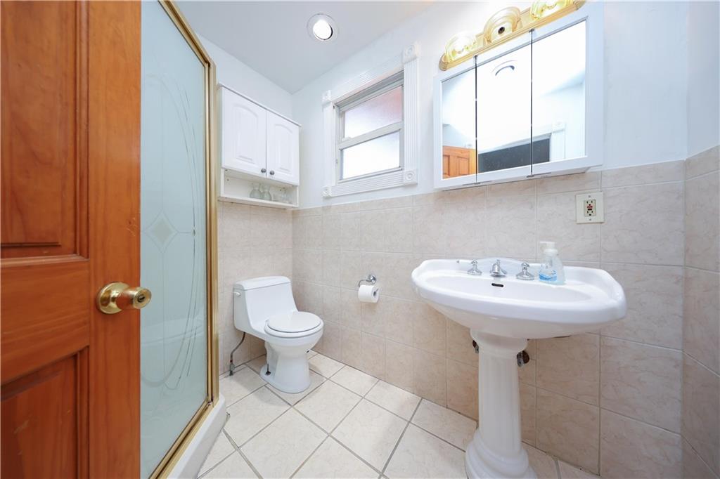 208 Saint Marys Avenue, Staten  Island, New York, 10305 image 7