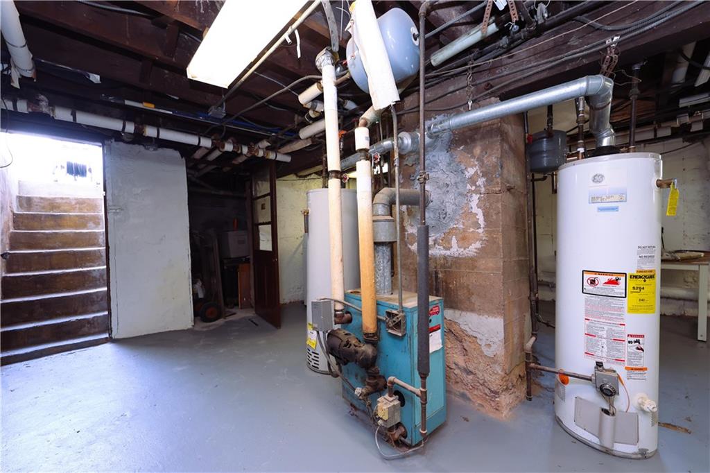 212 Saint Marys Avenue, Staten  Island, New York, 10305 image 31