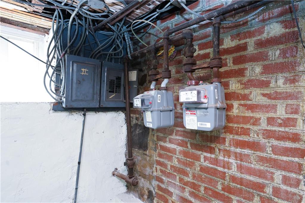 212 Saint Marys Avenue, Staten  Island, New York, 10305 image 32