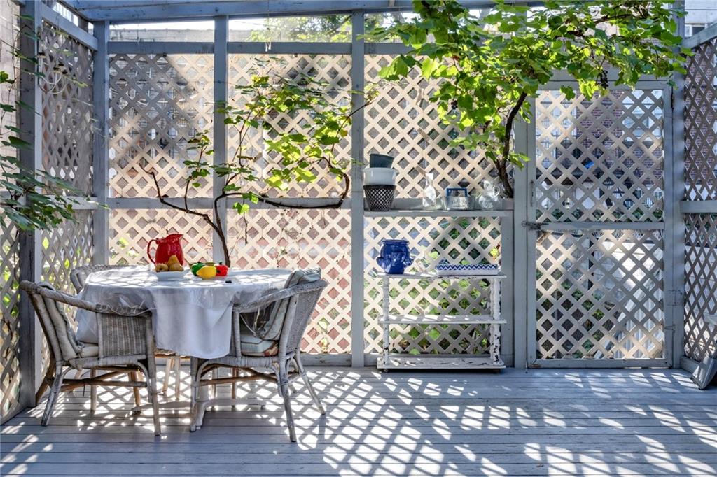 82 West End Avenue, Brooklyn, New York, 11235 image 18