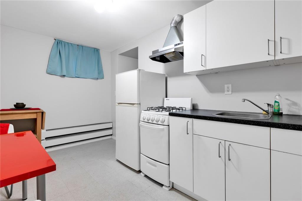 82 West End Avenue, Brooklyn, New York, 11235 image 48