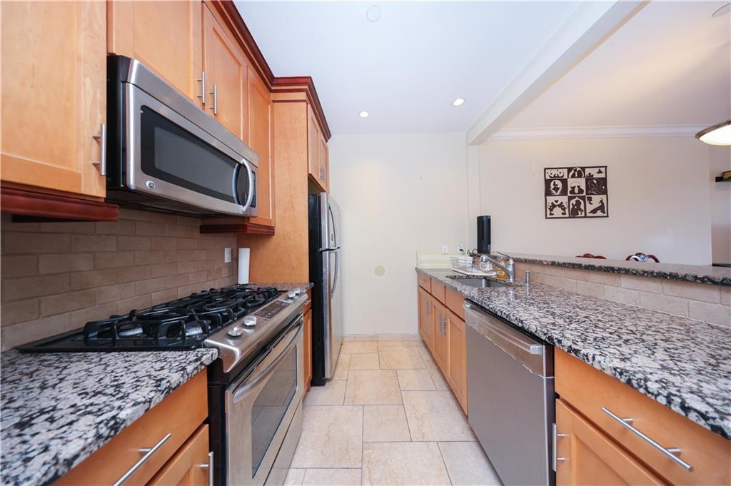 7620 Bay Parkway 4B, Brooklyn, New York, 11214 image 17