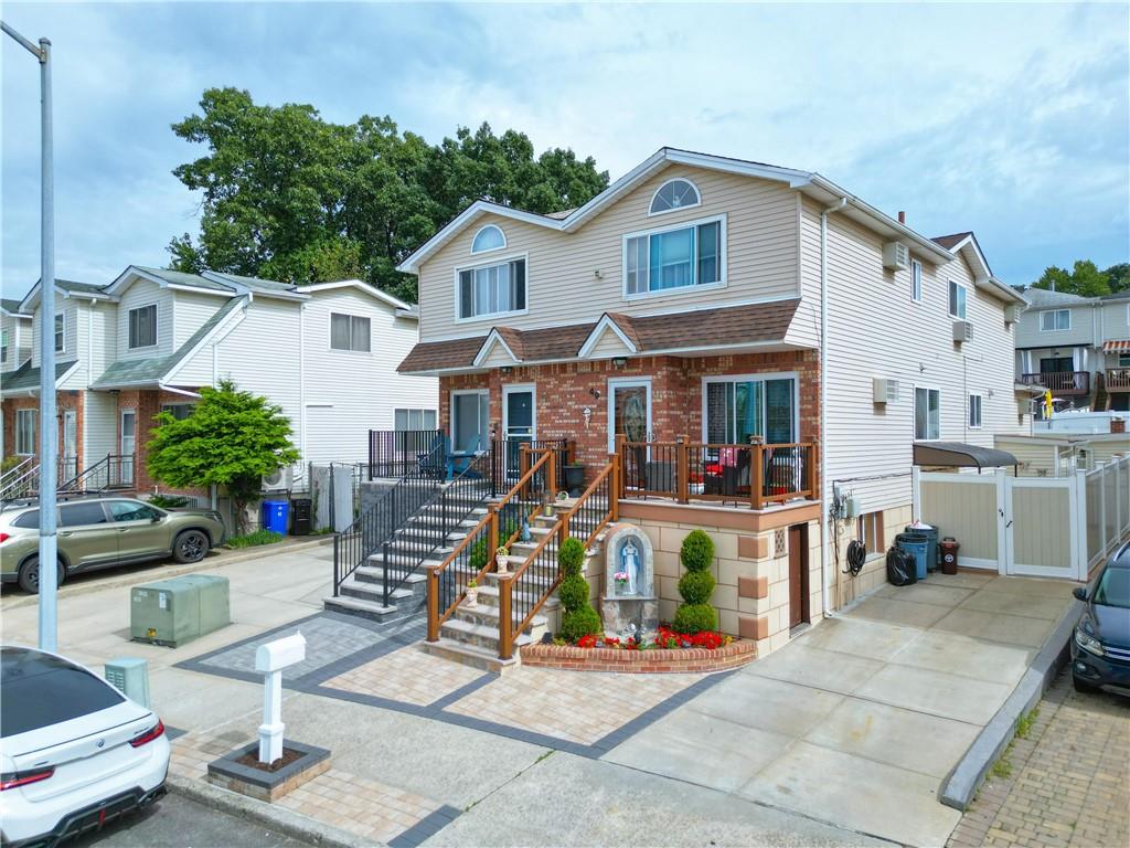 49 Lewiston Street Image 2