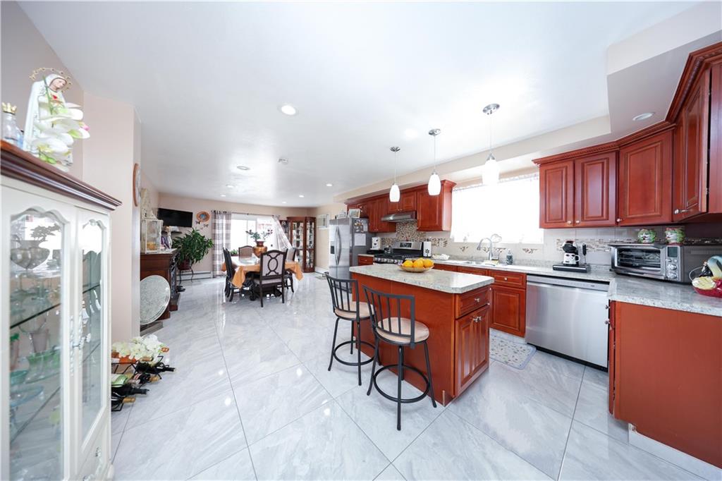 49 Lewiston Street, State Island, New York, 10314 image 16