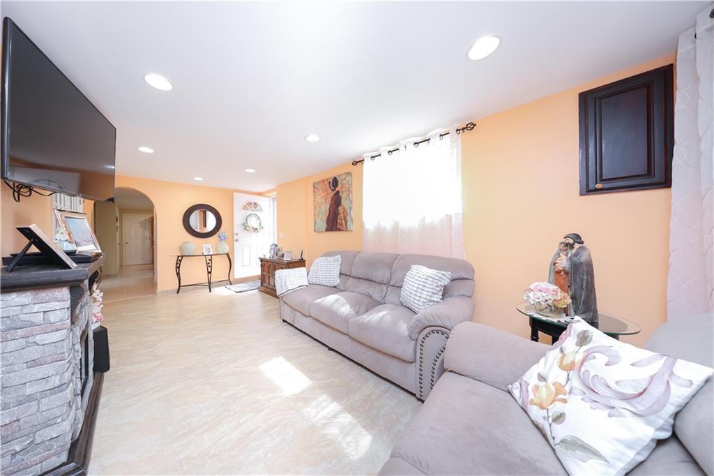 49 Lewiston Street, State Island, New York, 10314 image 35