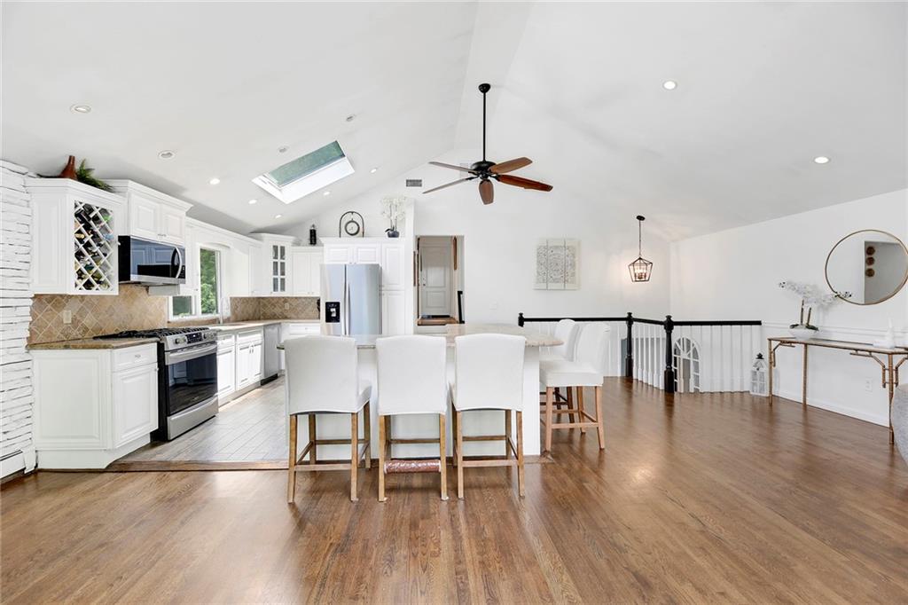 384 North Railroad Avenue, Staten  Island, New York, 10304 image 10