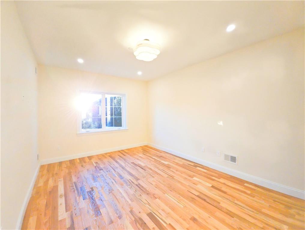 372 Sharon Avenue, Staten  Island, New York, 10301 image 22